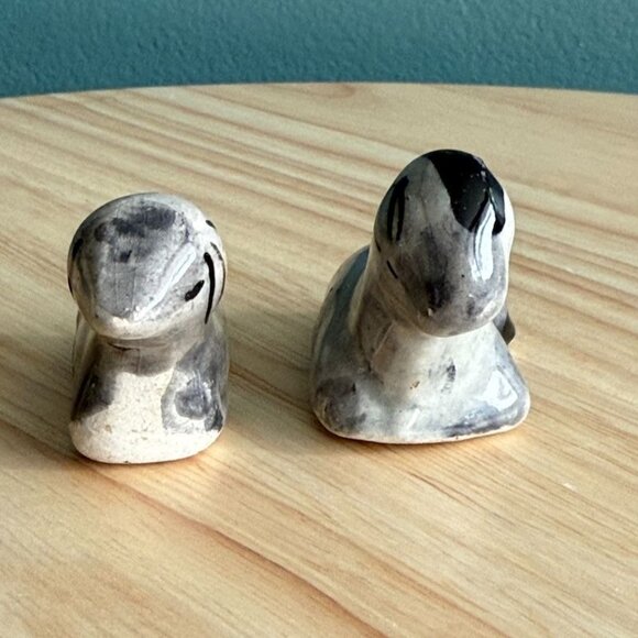 2 Vintage Mexican Nativity Handmade Ceramic Sheep Figurines Blue White Gray Mini - Picture 2 of 10